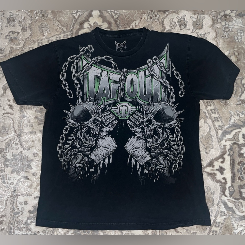 Tapout Black Tee with Chain Design